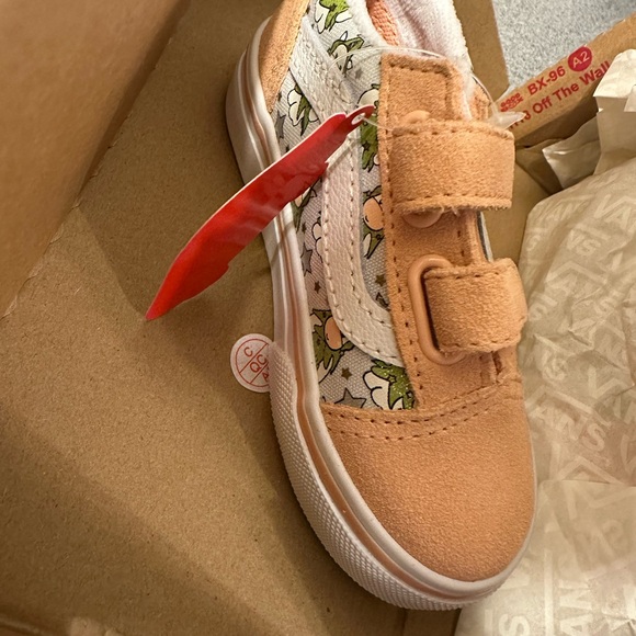 Christmas Tree Unicorn Toddler Vans - Picture 5 of 6